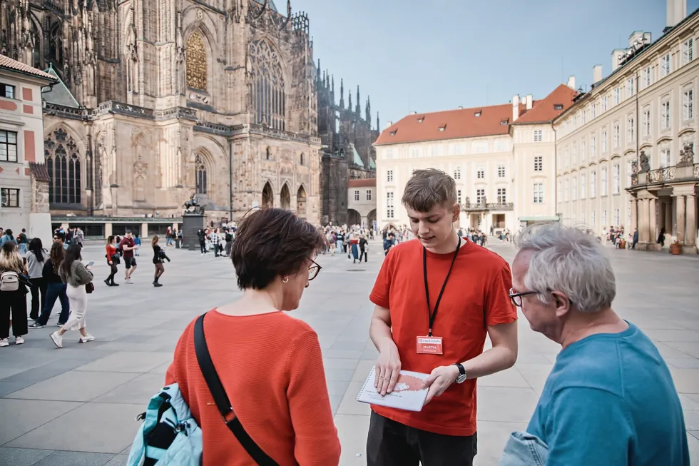 Guide and tourist, St. Vitus Cathedral, Prague
