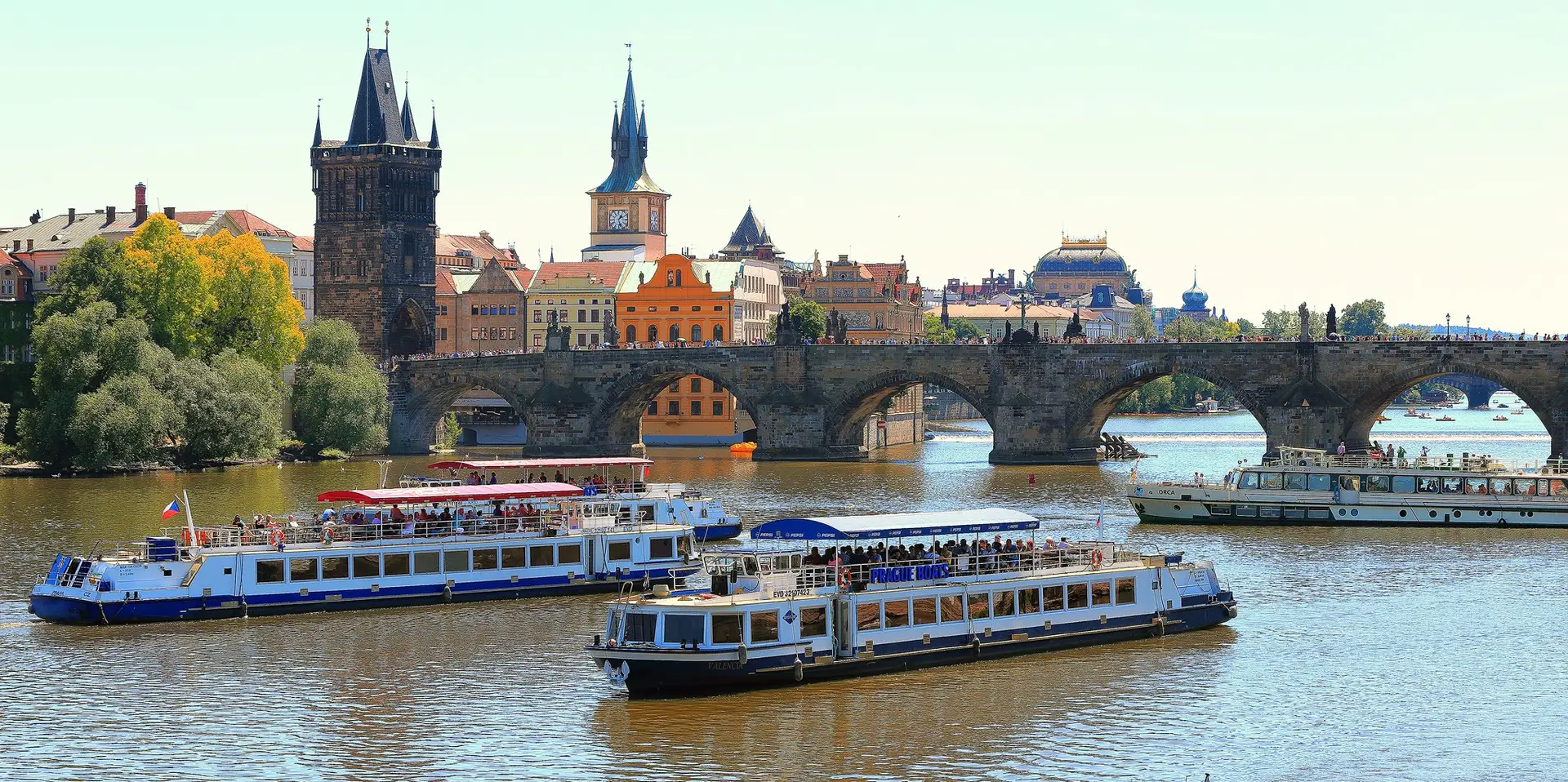 river cruises in prague